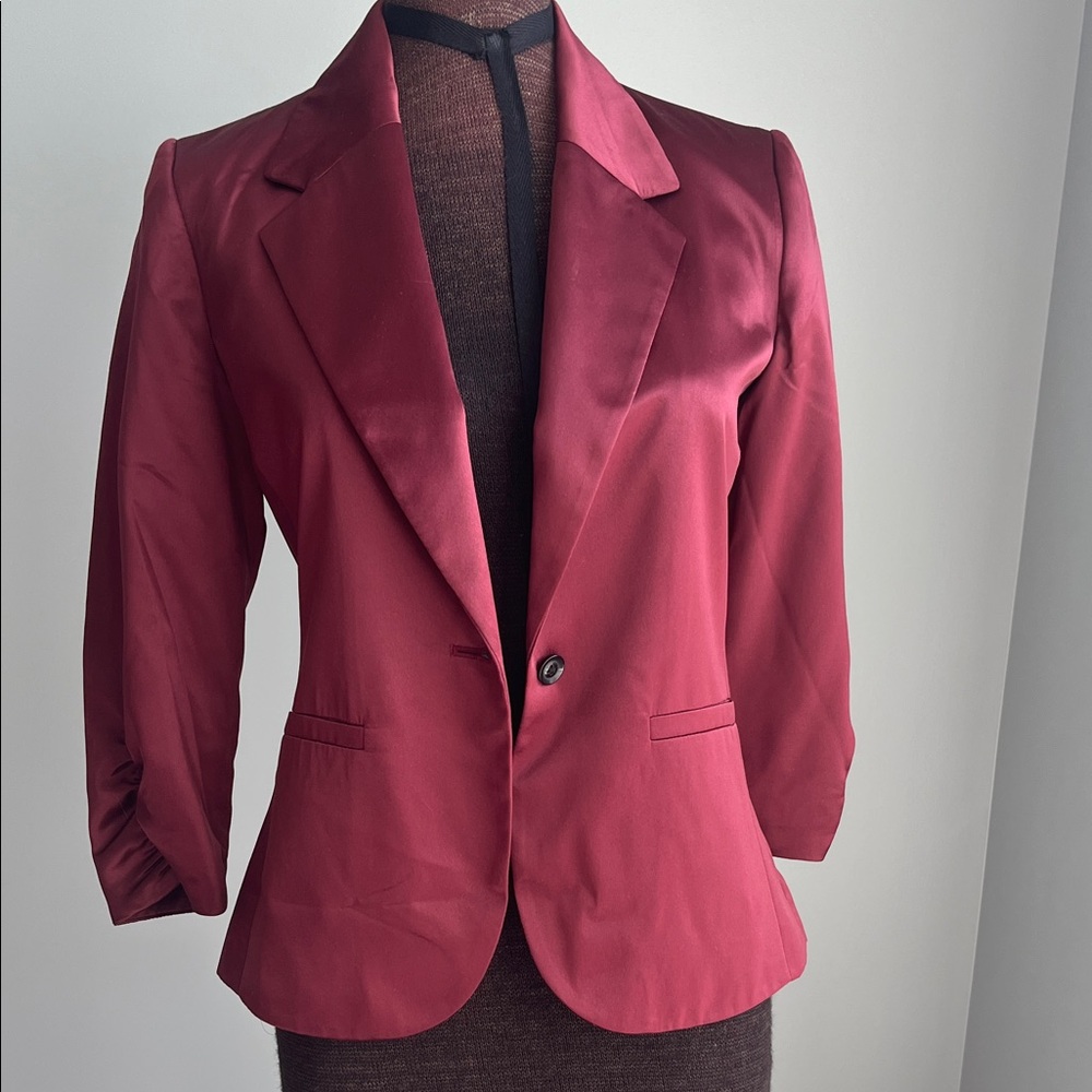 Jennifer Lopez Deep Red Blazer